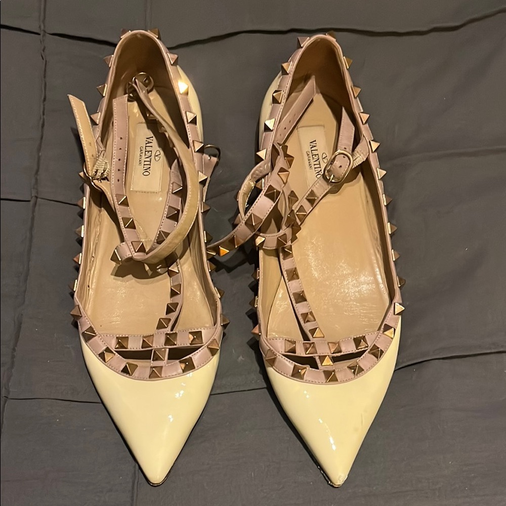 Valentino Women's Cream and Gold Studded Shoes